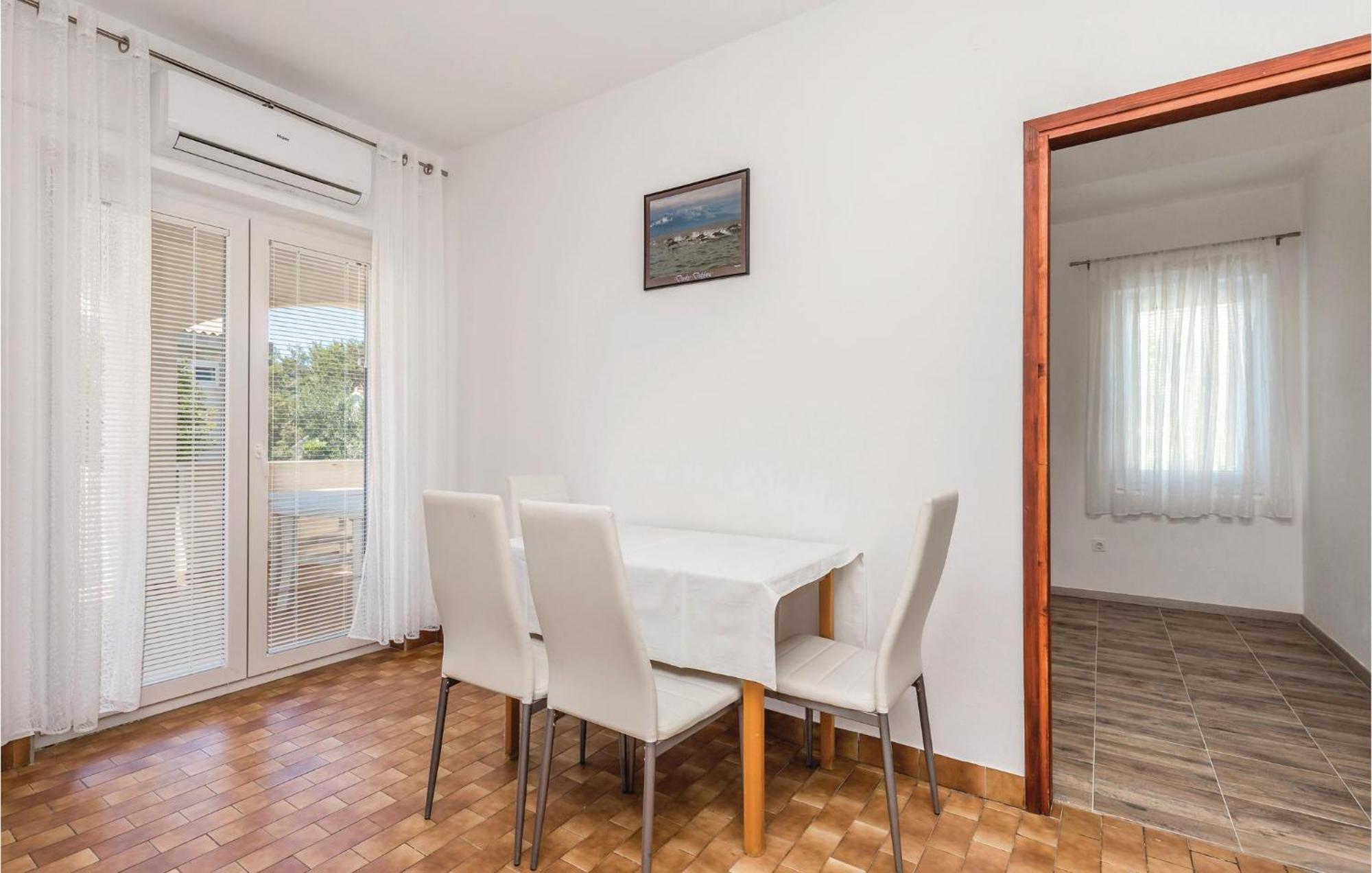 Lovely Apartment In Mandre With Wifi 외부 사진